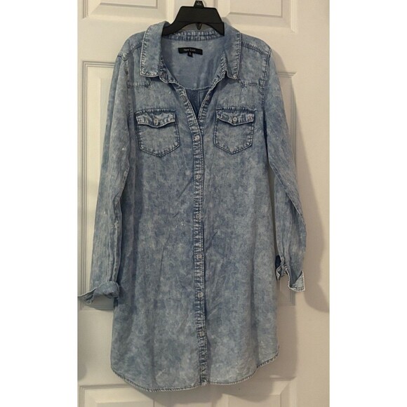 New Look Denim Shirt Dress Women’s Size M Buttons Pockets Roll Sleeve Distressed - Picture 1 of 10